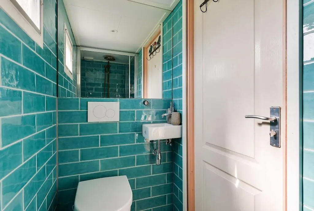Apartment Woonark Westeinder With Kayaks Close To Schiphol Airport Aalsmeer Netherlands