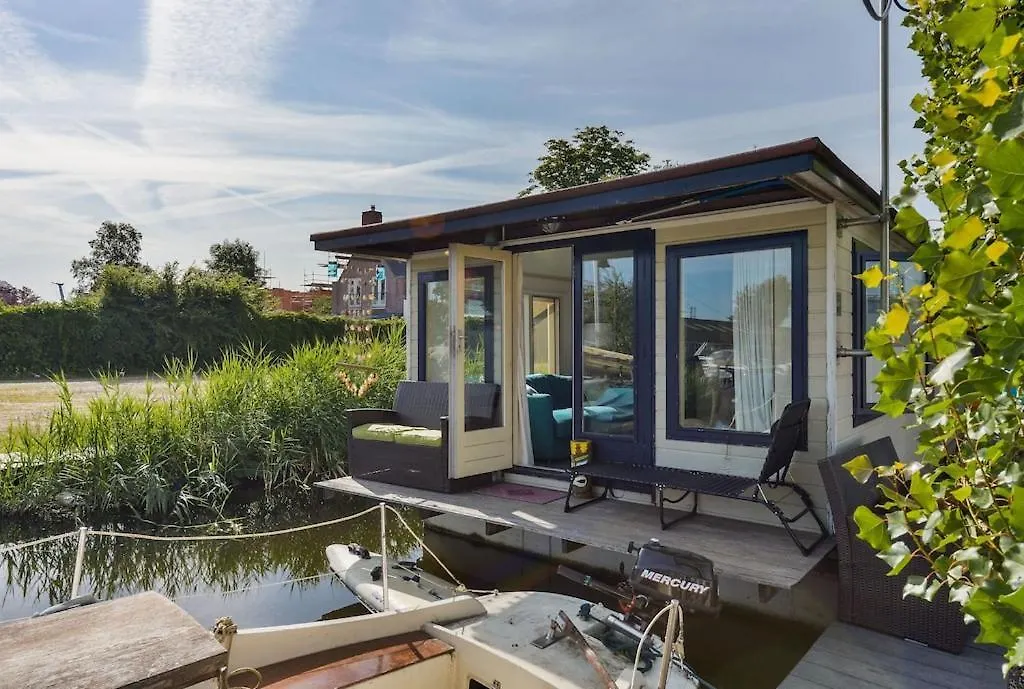 Woonark Westeinder With Kayaks Close To Schiphol Airport Aalsmeer 0*,  Netherlands