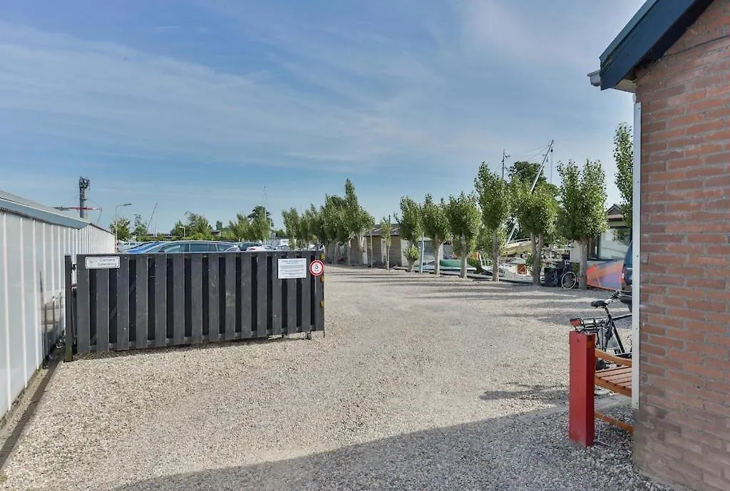 Apartment Woonark Westeinder With Kayaks Close To Schiphol Airport Aalsmeer Netherlands