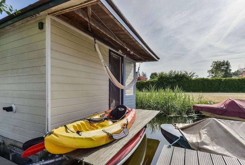 Woonark Westeinder With Kayaks Close To Schiphol Airport Aalsmeer 0*,  Netherlands