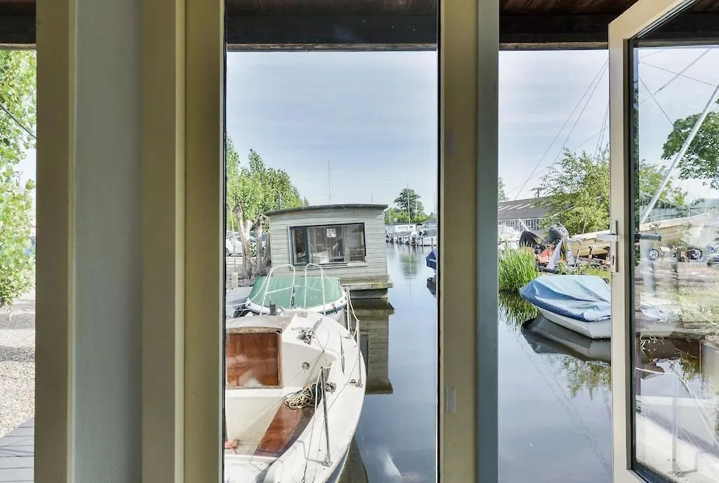 Woonark Westeinder With Kayaks Close To Schiphol Airport Aalsmeer Apartment