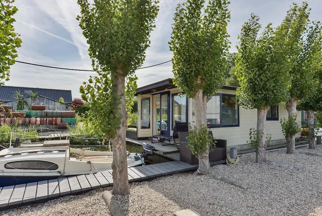 Apartment Woonark Westeinder With Kayaks Close To Schiphol Airport Aalsmeer